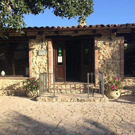 アグリジェント Agriturismo Roba Degli Uliviヴィラ エクステリア 写真