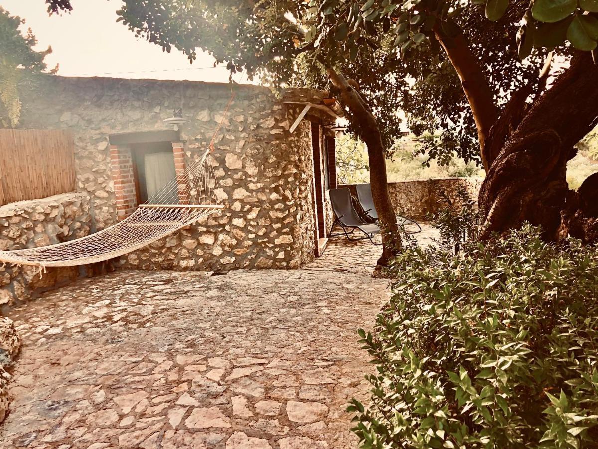 アグリジェント Agriturismo Roba Degli Uliviヴィラ エクステリア 写真